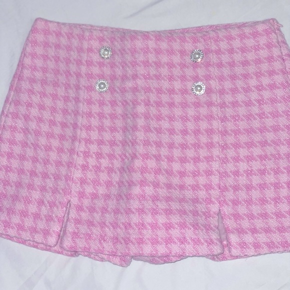 ZARA TWEED SHORTS - Picture 1 of 4